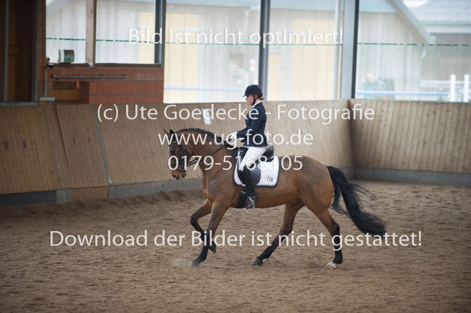 Glasmeyer,-Emma---Laureamo_10.jpg