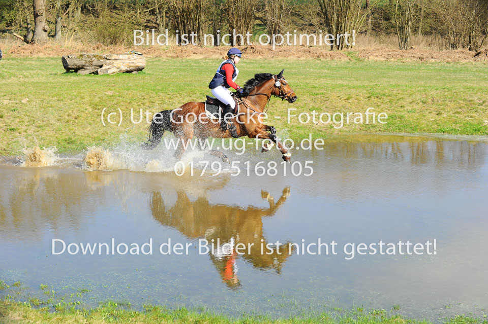 UG0_2336.jpg