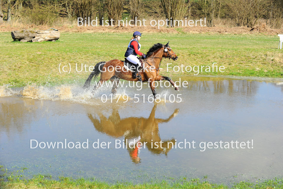 UG0_2337.jpg