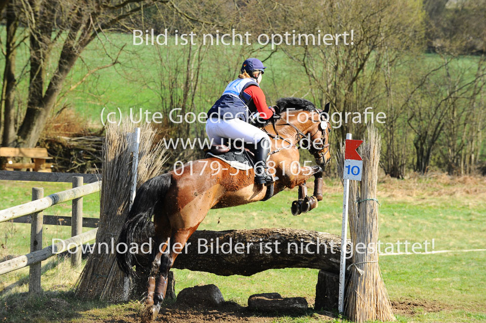 UG0_2340.jpg
