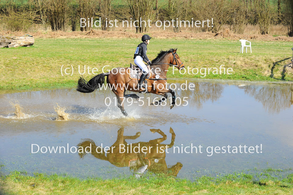 UG0_2365.jpg
