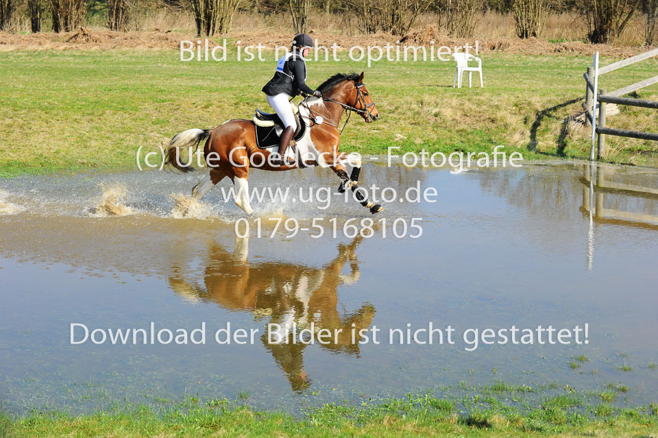 UG0_2393.jpg