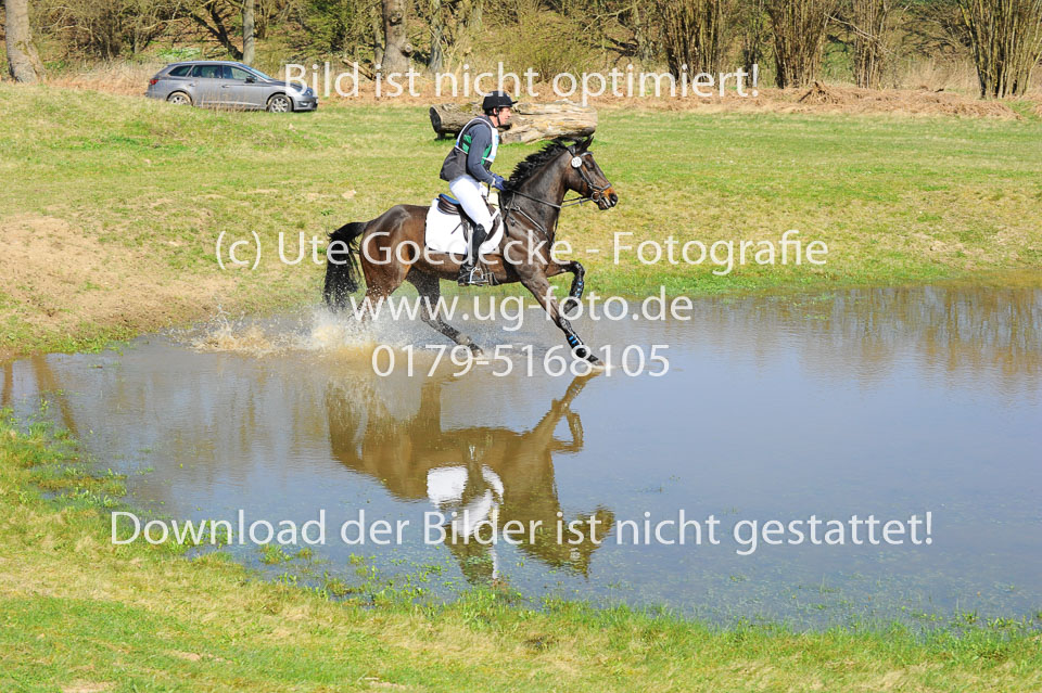 UG0_2589.jpg