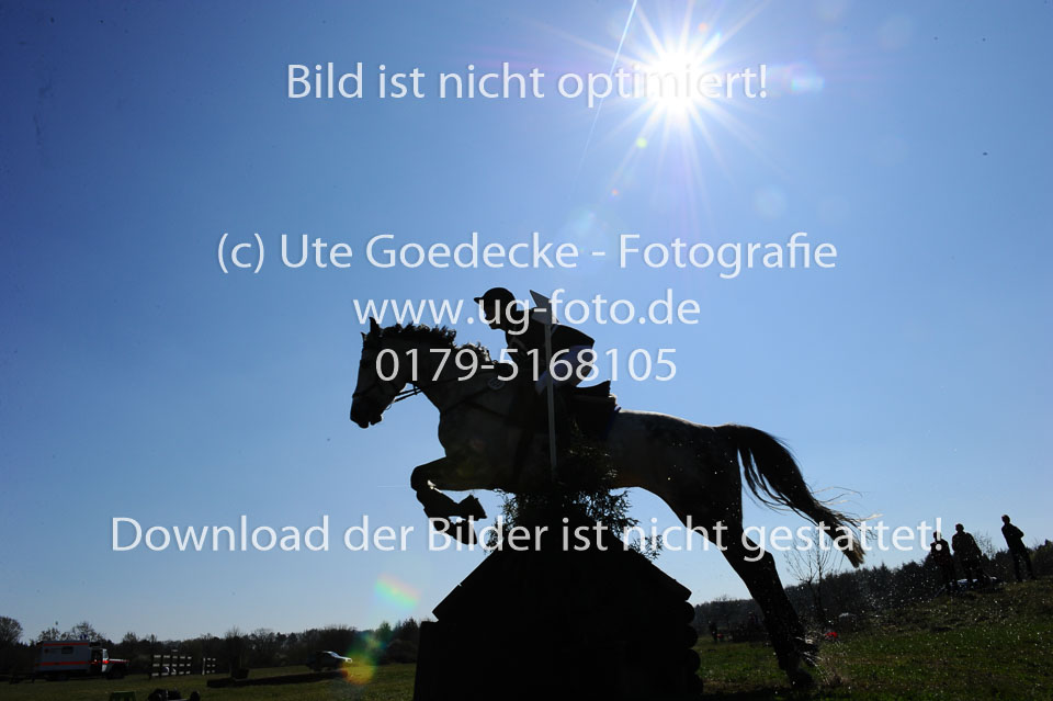 UG0_2833.jpg
