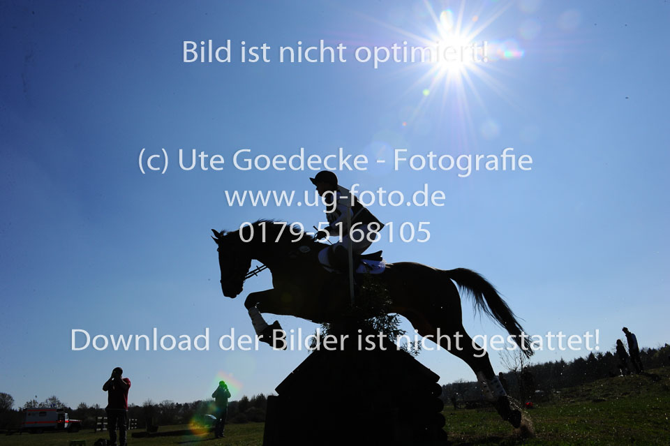 UG0_2869.jpg