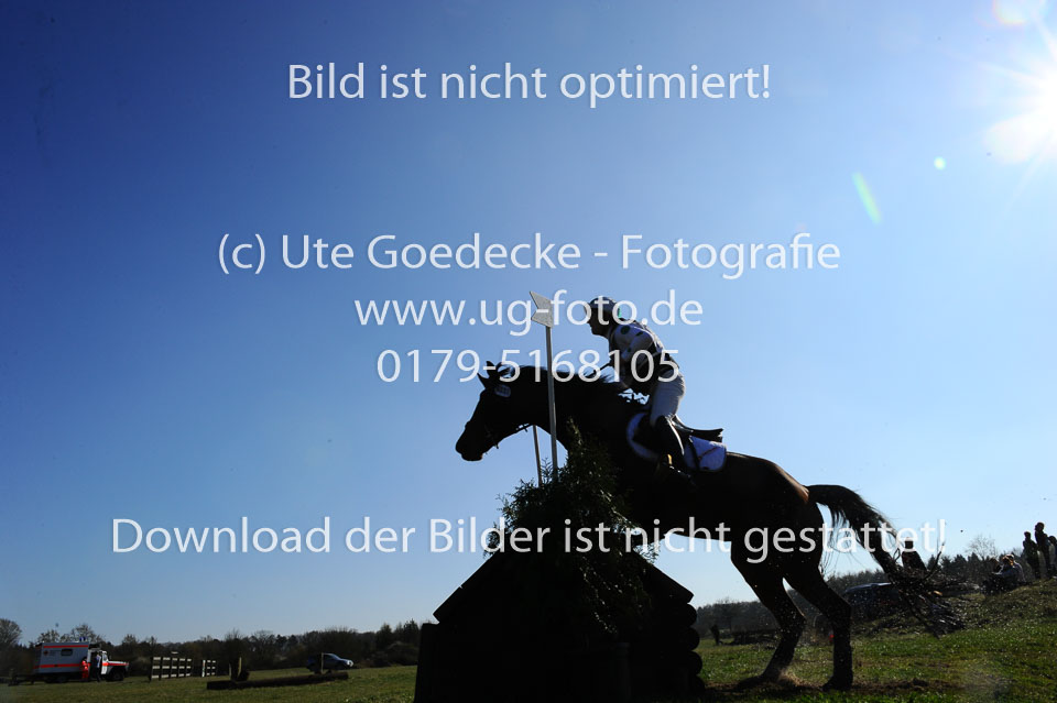 UG0_3064.jpg