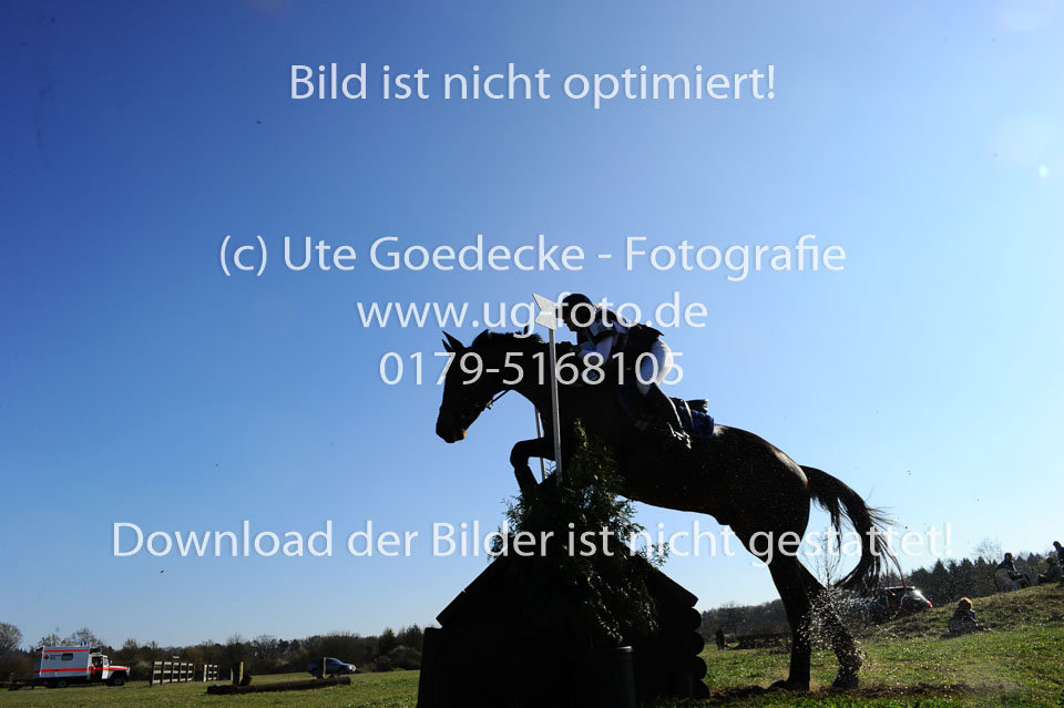 UG0_3100.jpg