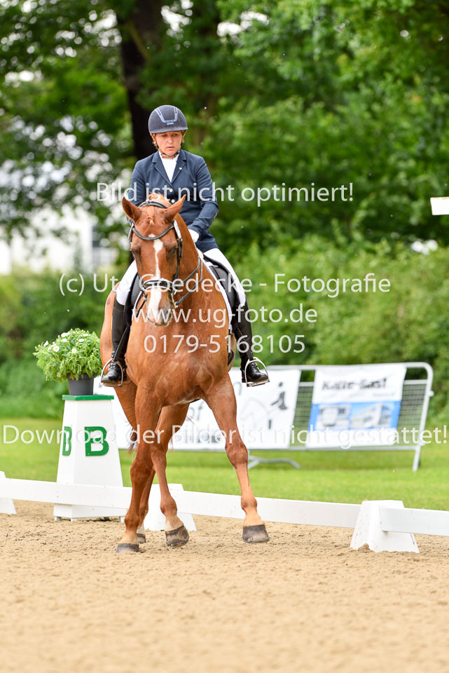 Christiansen,-Tanja---Liumcazaro-_01.jpg