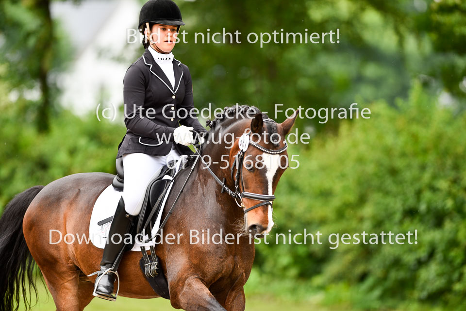 Fotouri,-Alina---Valentino-299_12.jpg
