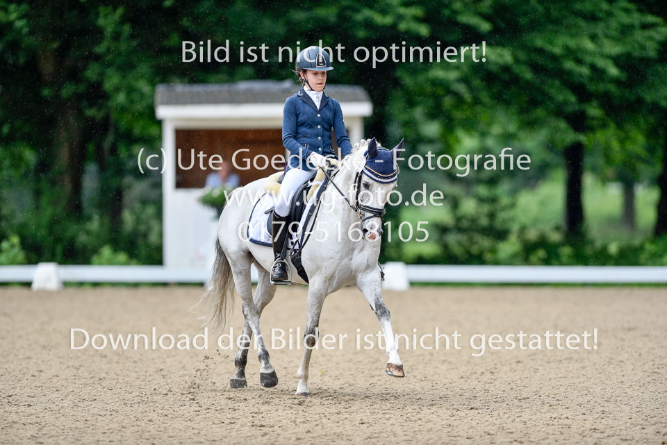 Koop,-Lilly---Carlchen-_08.jpg