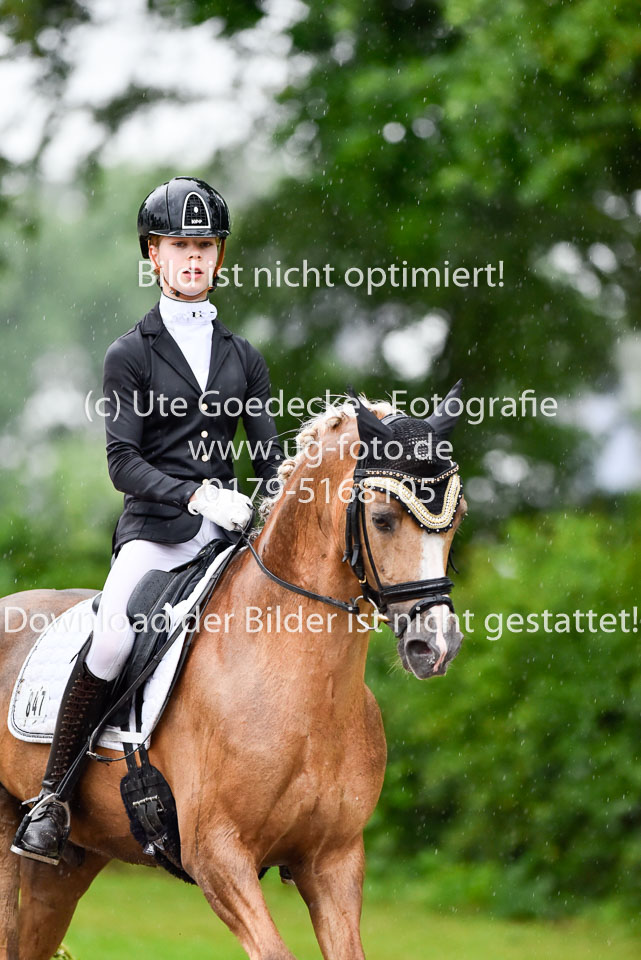 Locklair,-Caroline---Top-Zento-_05.jpg