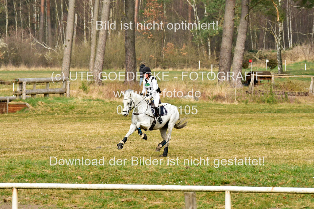  | Labes, Sabrina - Butterblume 270322 _18 