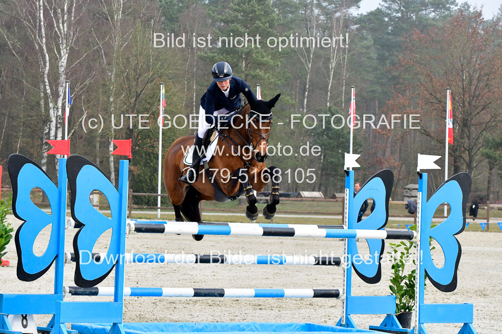  | Leube, Sophie 270322_07 