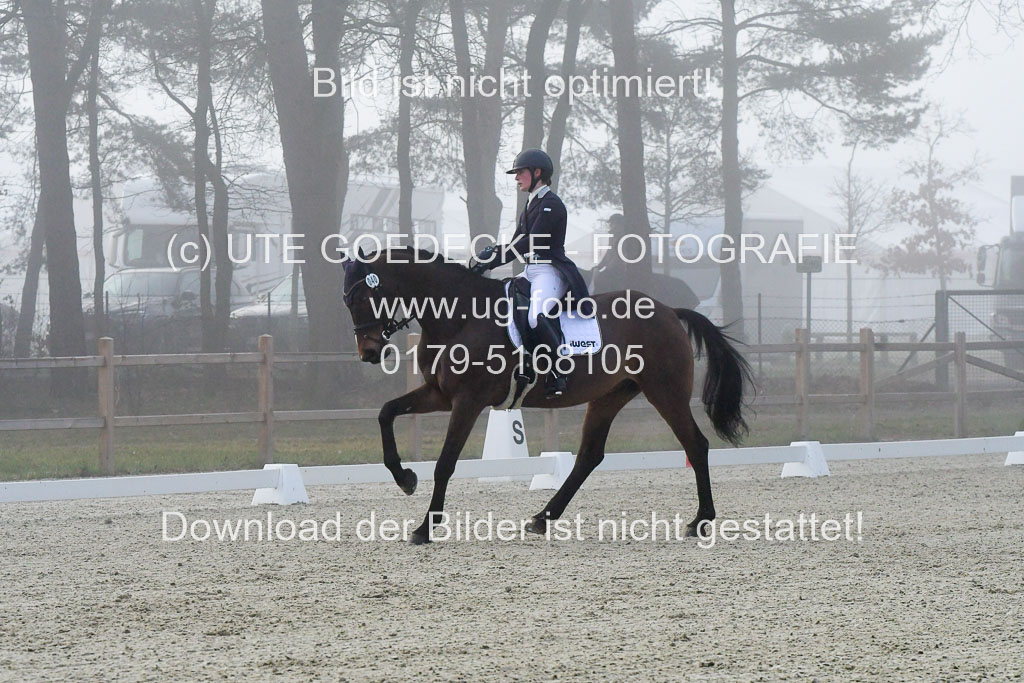  | Schultes, Nina 270322_05 