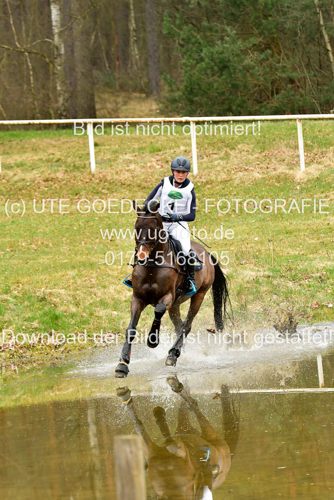  | Schultes, Nina 270322_09 