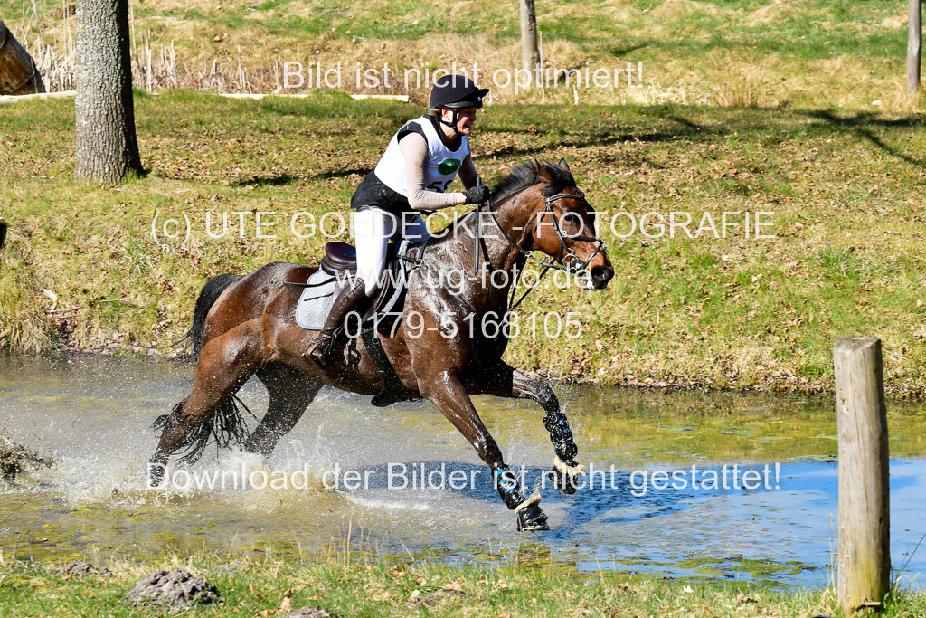  | Warner, Julia 270322_05 