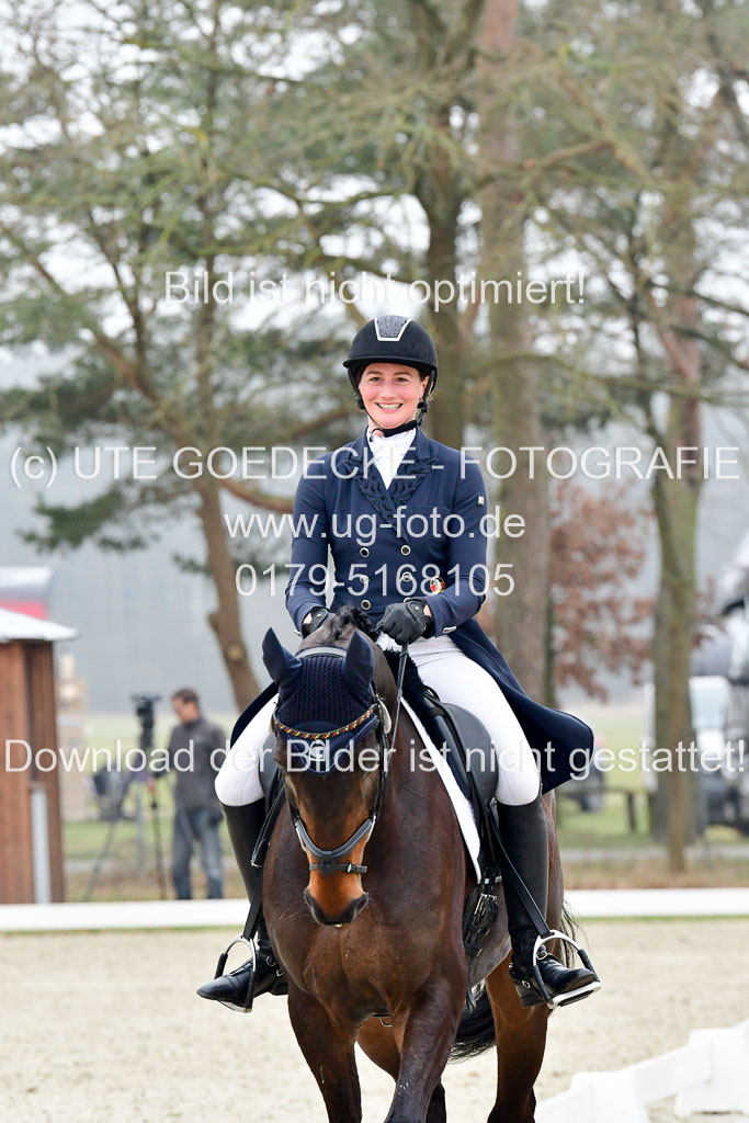  | Wewer, Jule  27u0322 