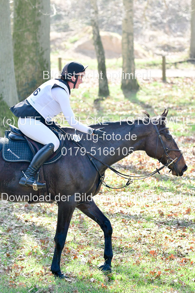  | Wewer, Jule  27u0322_22 