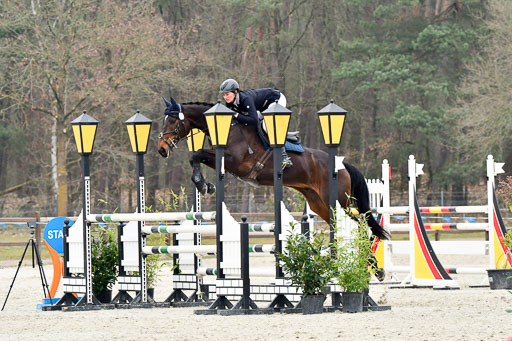  | Wewer, Jule  27u0322_06 