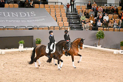  | Dufour, Cathrine - Vamos Amigos - WESTF s_01 