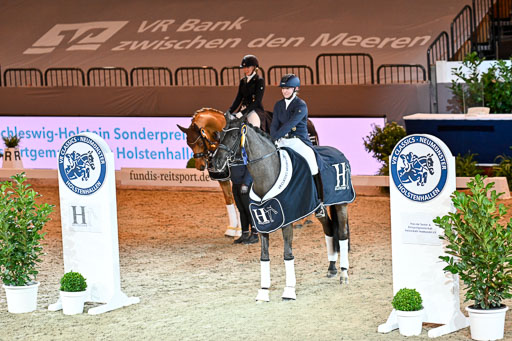  | Wego-Engelmeyer, Nicole - Saphir Royal - Rhld_35 