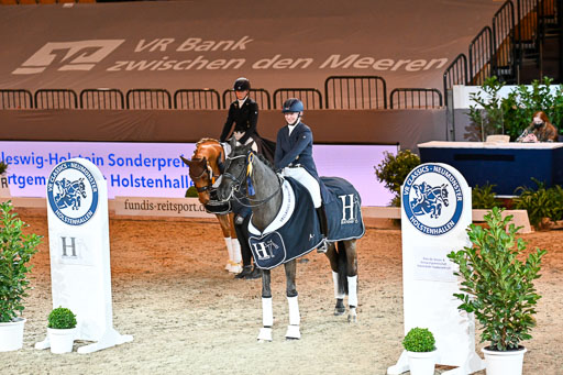  | Wego-Engelmeyer, Nicole - Saphir Royal - Rhld_36 