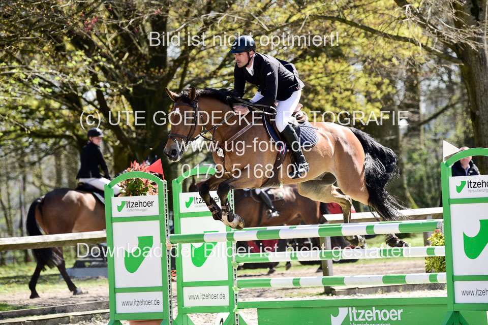 17042019---Springen-L_004.jpg