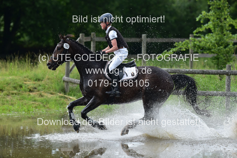 Stilgeländeritt-Kl-E-_340.jpg