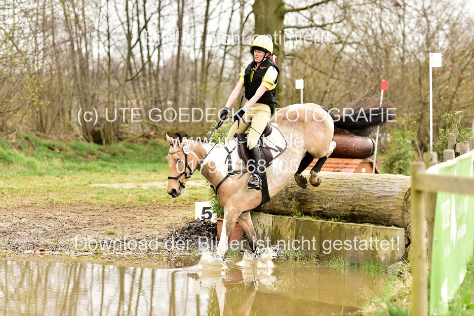 Rainstown-Queen---Berkholz,-Anna-Klara_10.jpg