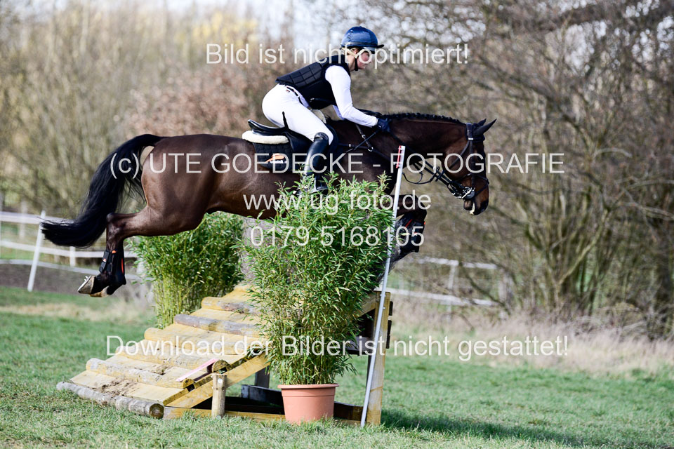 Commitment---Münker,-Pia_2.jpg