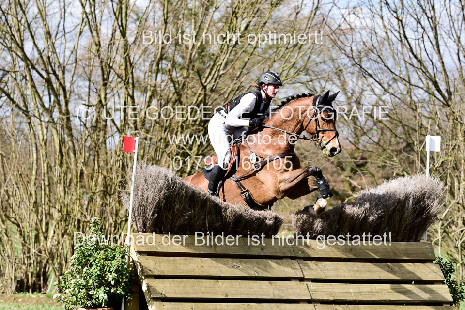 Ruling-Spirit---Wewer,-Jule_5.jpg