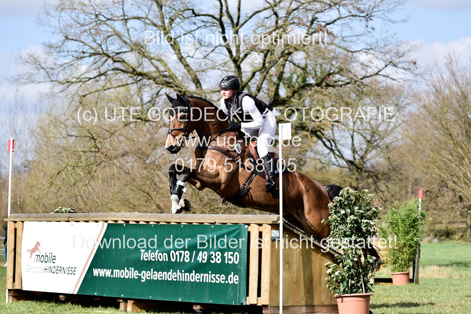 Ruling-Spirit---Wewer,-Jule_9.jpg