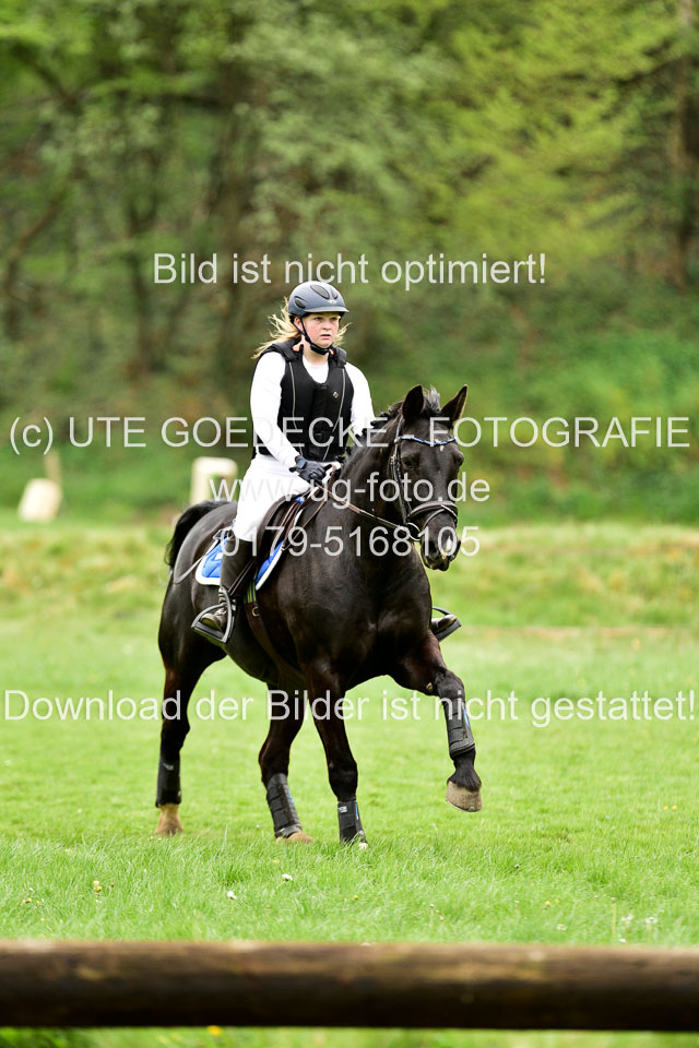 Stilgeländeritt-Kl-E-1-Abt-_111.jpg