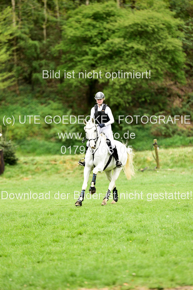 Stilgeländeritt-Kl-E-1-Abt-_125.jpg