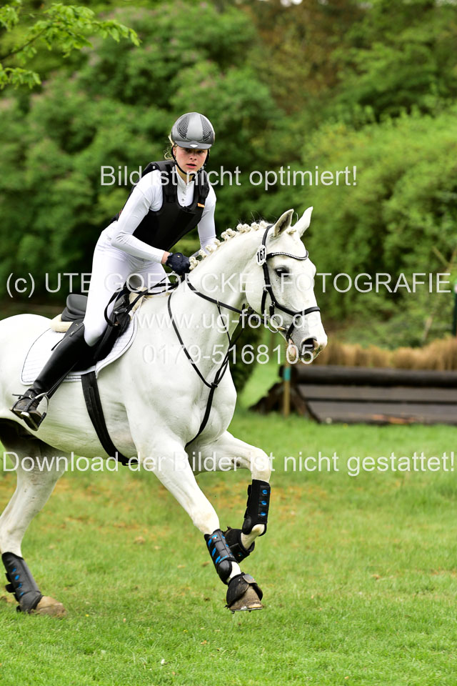 Stilgeländeritt-Kl-E-1-Abt-_128.jpg
