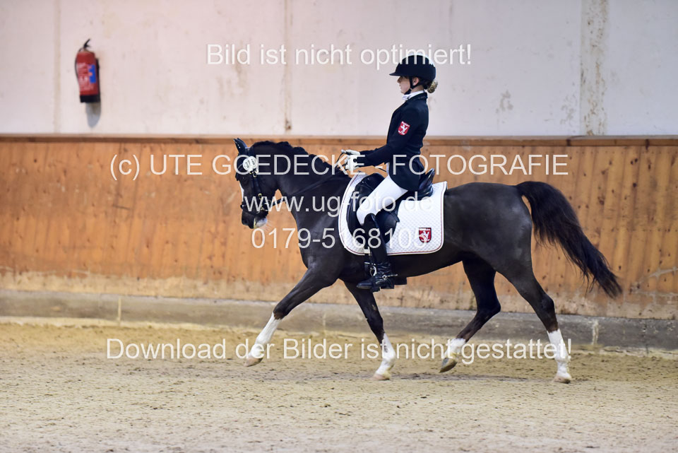 Finke,-Mia-Leni---Moelview-Charm-_5.jpg