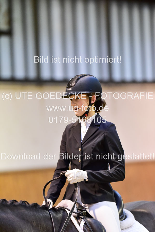 Kiesewetter,-Taja---His-little-Son_9.jpg