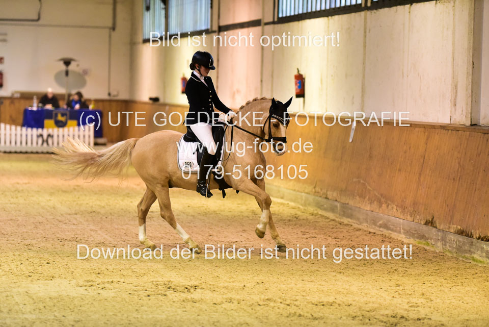 Heins,-Lena-Louise---Casino-Royal_12.jpg