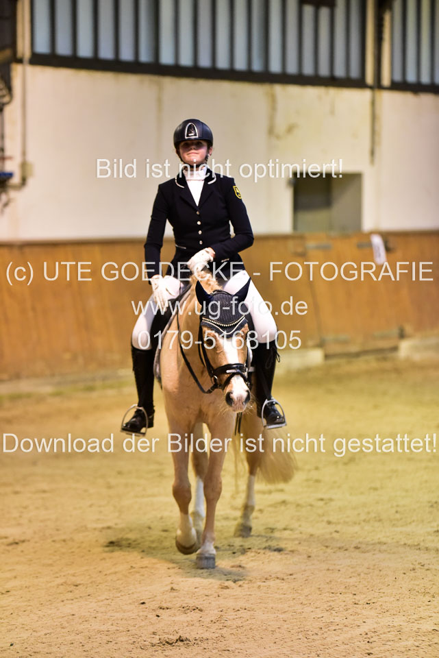 Heins,-Lena-Louise---Casino-Royal_13.jpg