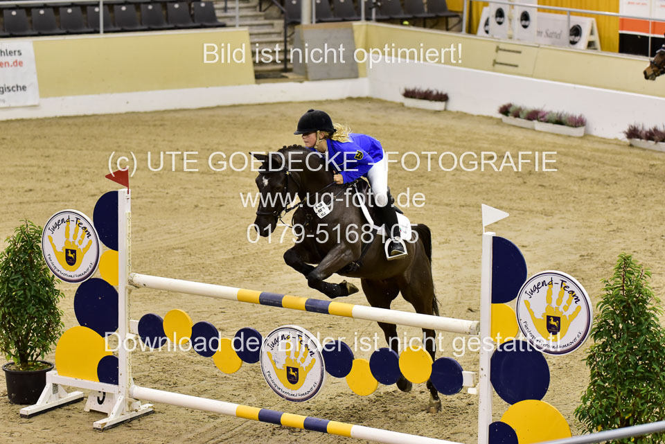 Wegener,-Claire---Harry_2.jpg