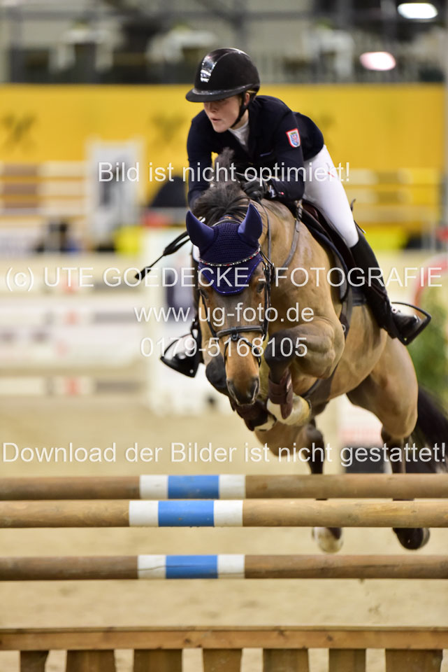 Frieß,-Celine---Tönne-_3.jpg