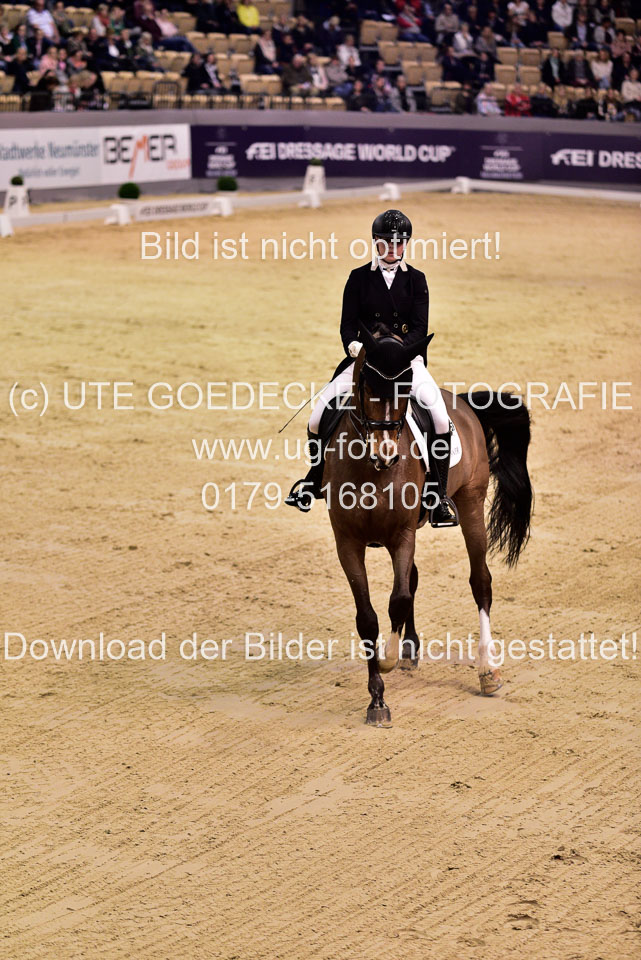 Geßmann,-Sabrina---Guantano-_08.jpg