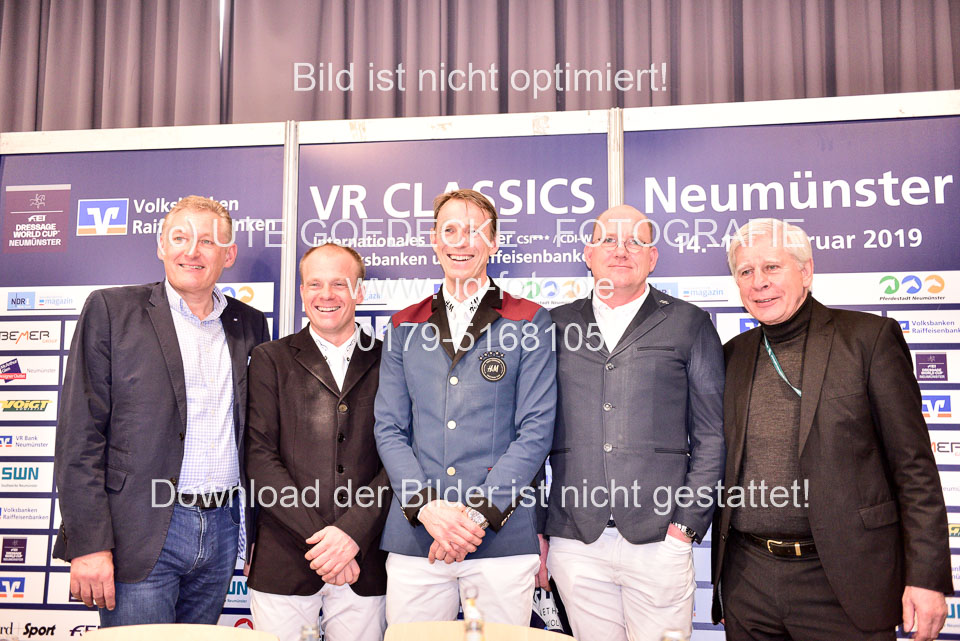 Pressekonferenz_1.jpg