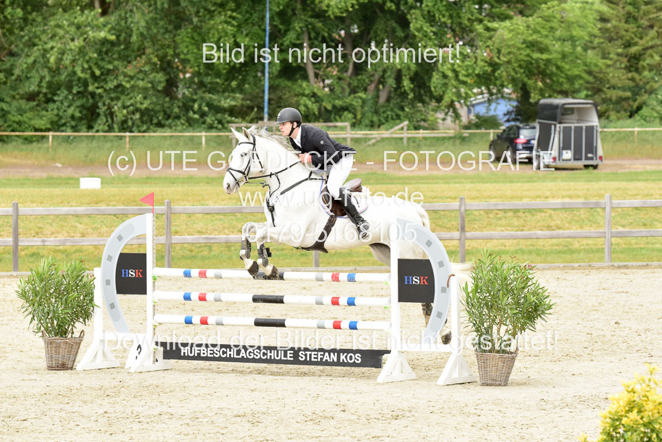 230520-Springen-Kl-L-bis-550-RLP_181.jpg