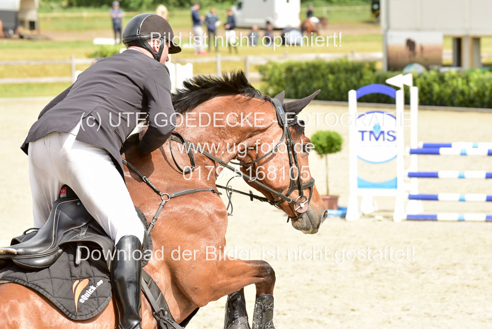 230520-Springen-Kl-L-bis-550-RLP_202.jpg