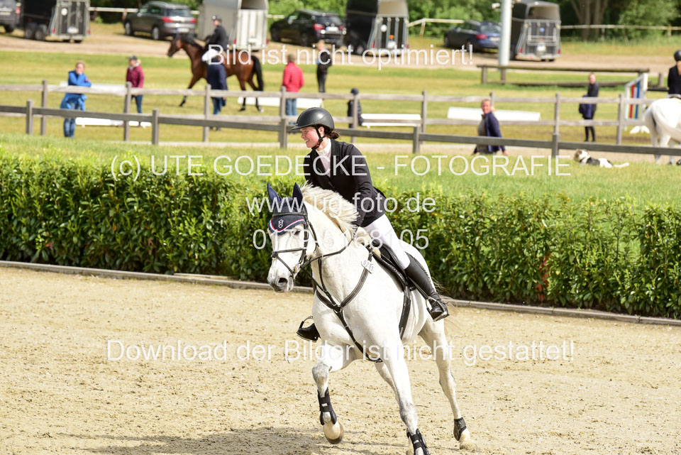 230520-Springen-Kl-L-bis-550-RLP_217.jpg