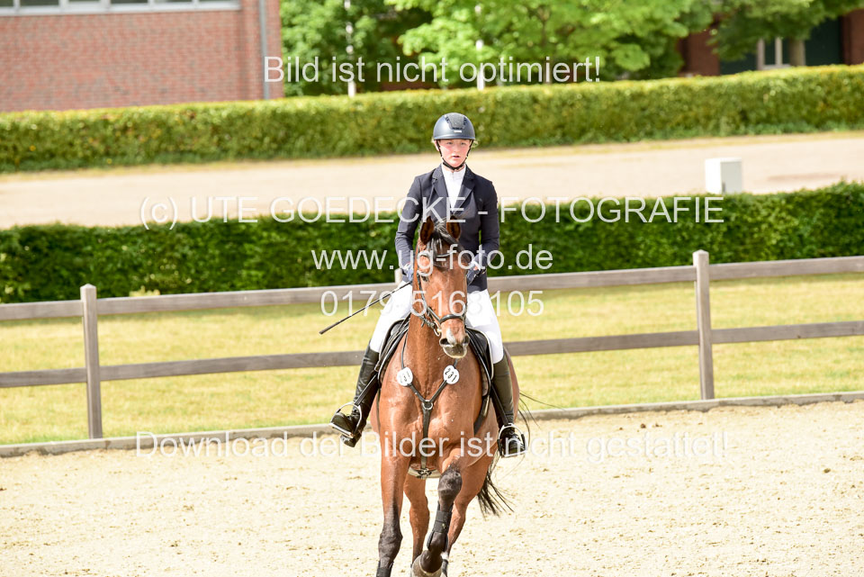 230520-Springen-Kl-L-bis-550-RLP_234.jpg