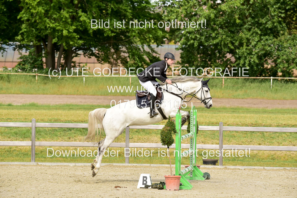230520-Springen-Kl-L-bis-550-RLP_292.jpg