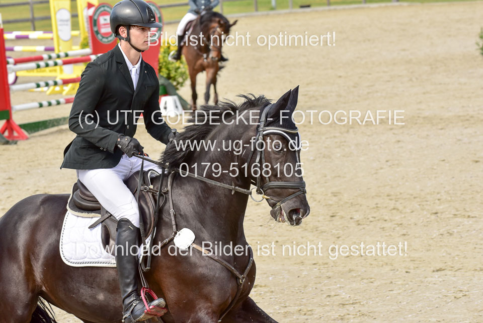230520-Springen-Kl-L-bis-550-RLP_333.jpg