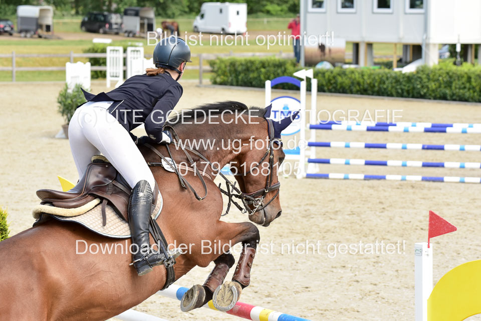 230520-Springen-Kl-L-bis-550-RLP_351.jpg